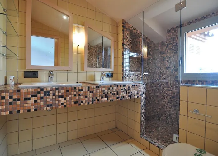 Rnet - Centre شقة روساس